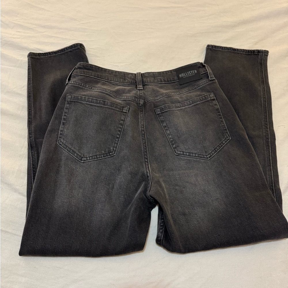 Mom Jeans - Picture 4 of 4